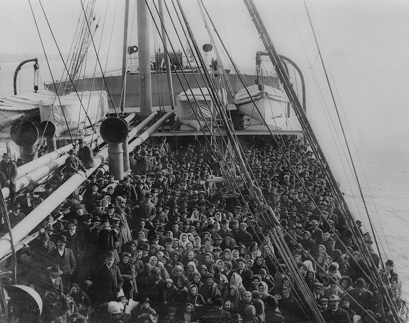 Immigration Ellis Island 1930